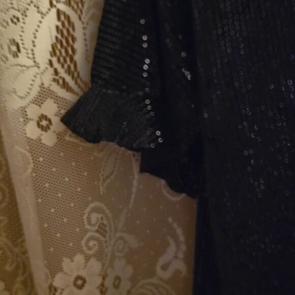 Hayden Women's size M black sequined short sleeve pullover evening wear top - Picture 4 of 9